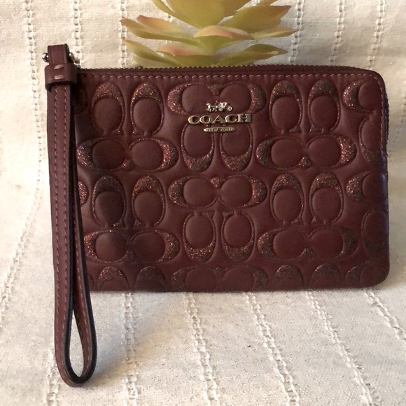 Coach wristlet - Picture 1 of 5